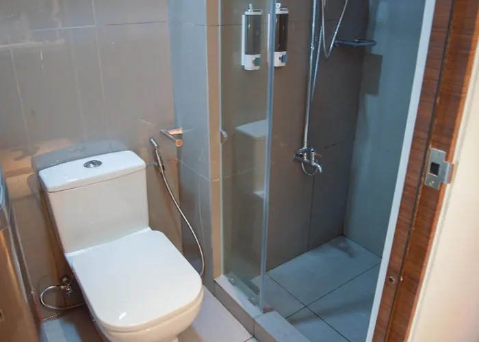 Air Residences With 500mbps Wifi *
